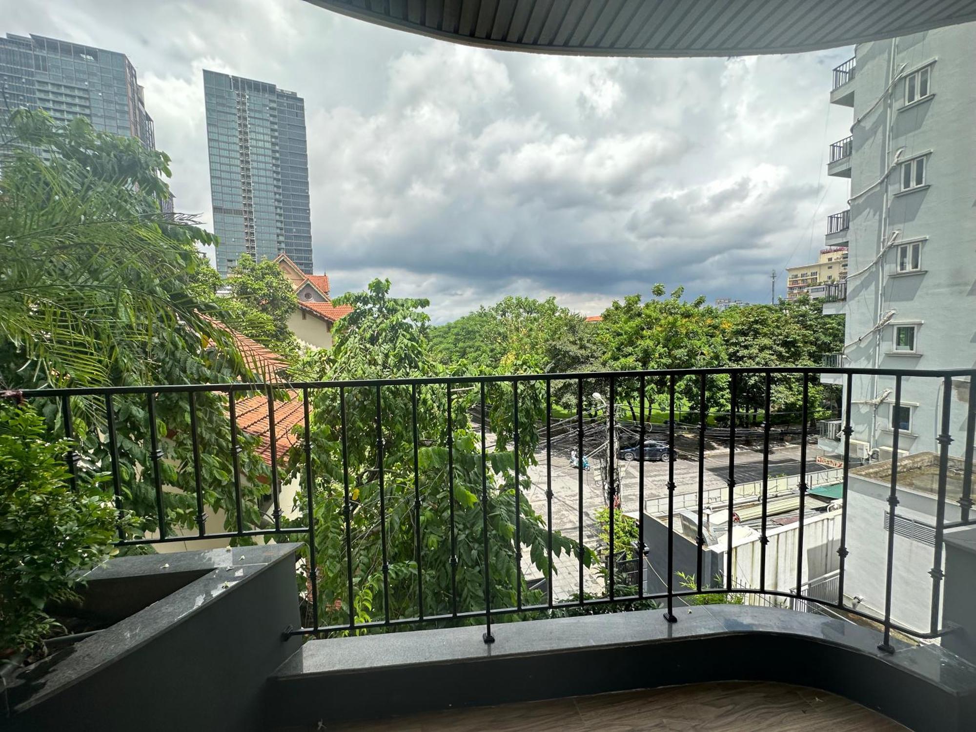 Luxe Paradise Suites Hotel To Ngoc Van ハノイ市 エクステリア 写真