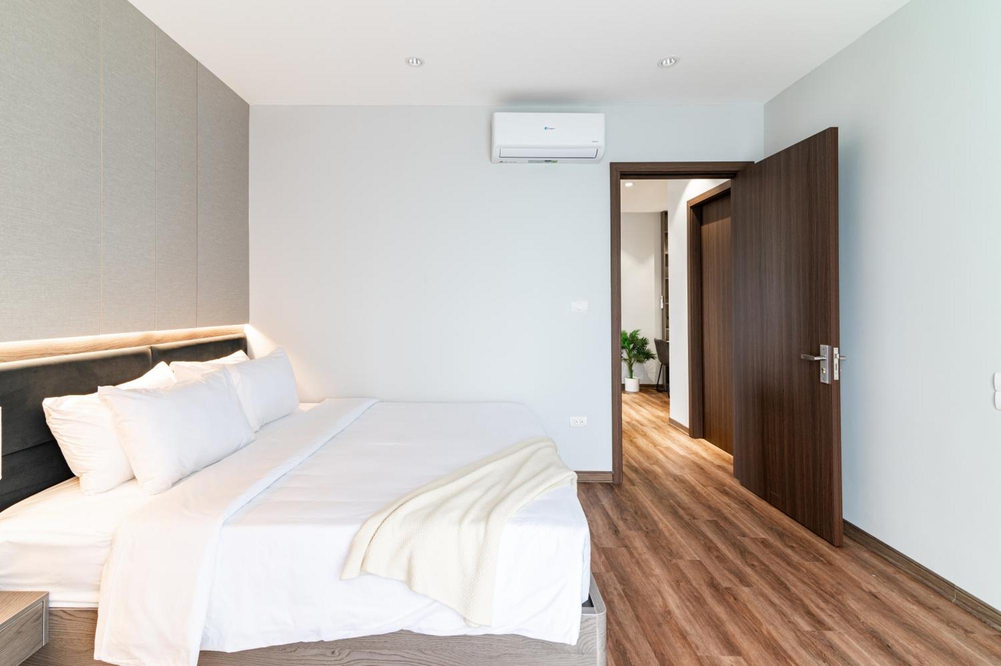 Luxe Paradise Suites Hotel To Ngoc Van ハノイ市 エクステリア 写真