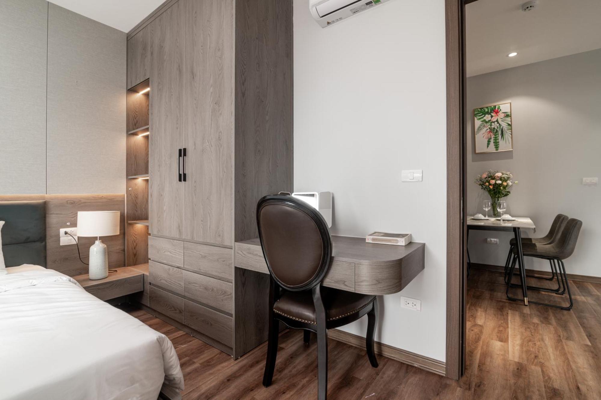 Luxe Paradise Suites Hotel To Ngoc Van ハノイ市 エクステリア 写真