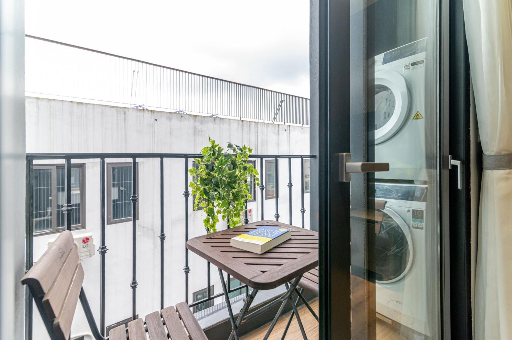 Luxe Paradise Suites Hotel To Ngoc Van ハノイ市 エクステリア 写真