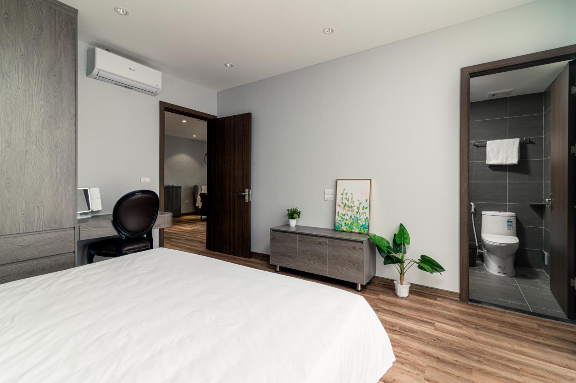 Luxe Paradise Suites Hotel To Ngoc Van ハノイ市 エクステリア 写真