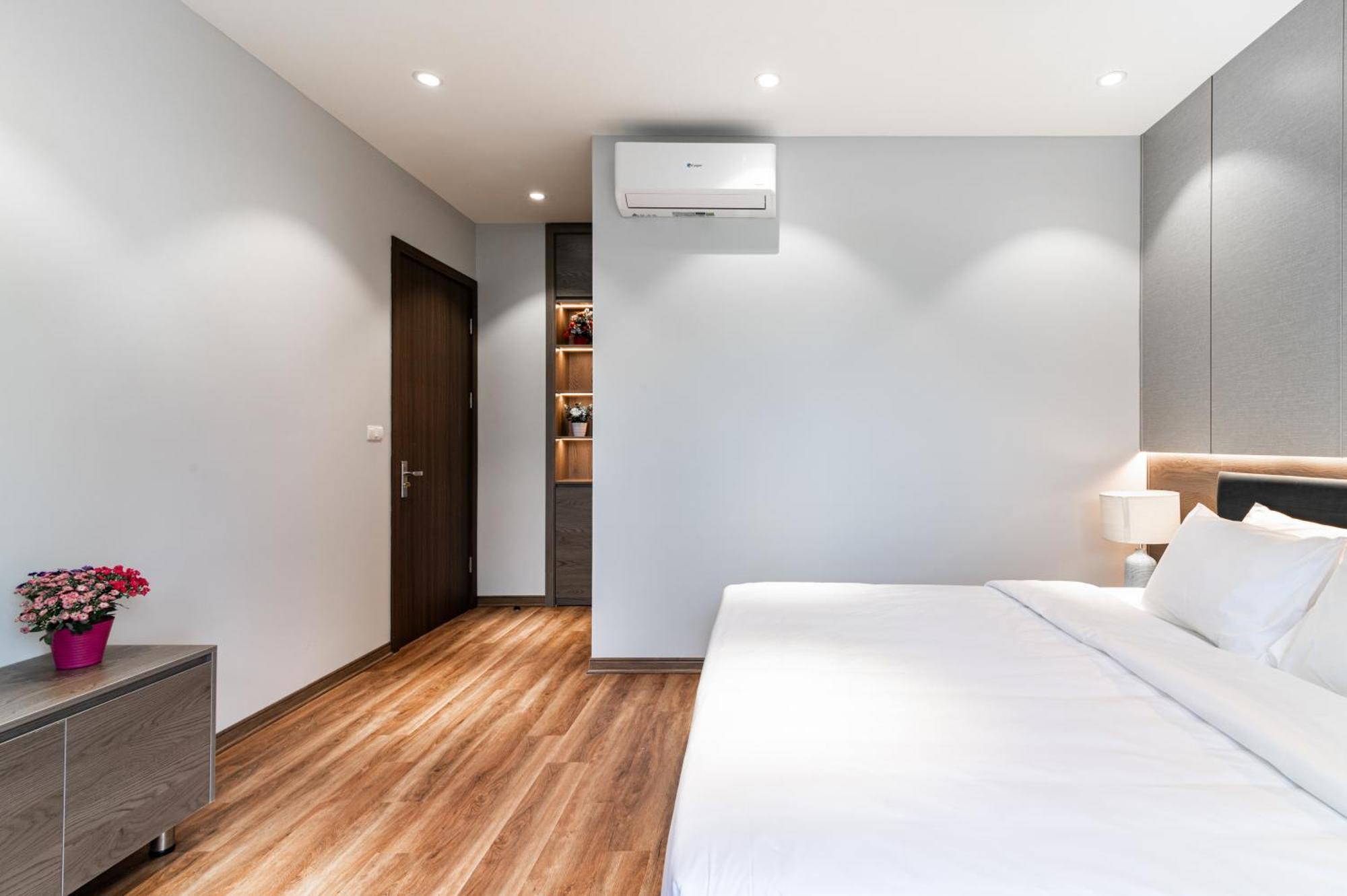 Luxe Paradise Suites Hotel To Ngoc Van ハノイ市 エクステリア 写真