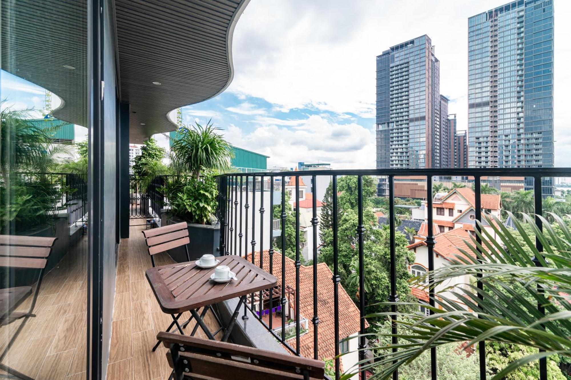 Luxe Paradise Suites Hotel To Ngoc Van ハノイ市 エクステリア 写真