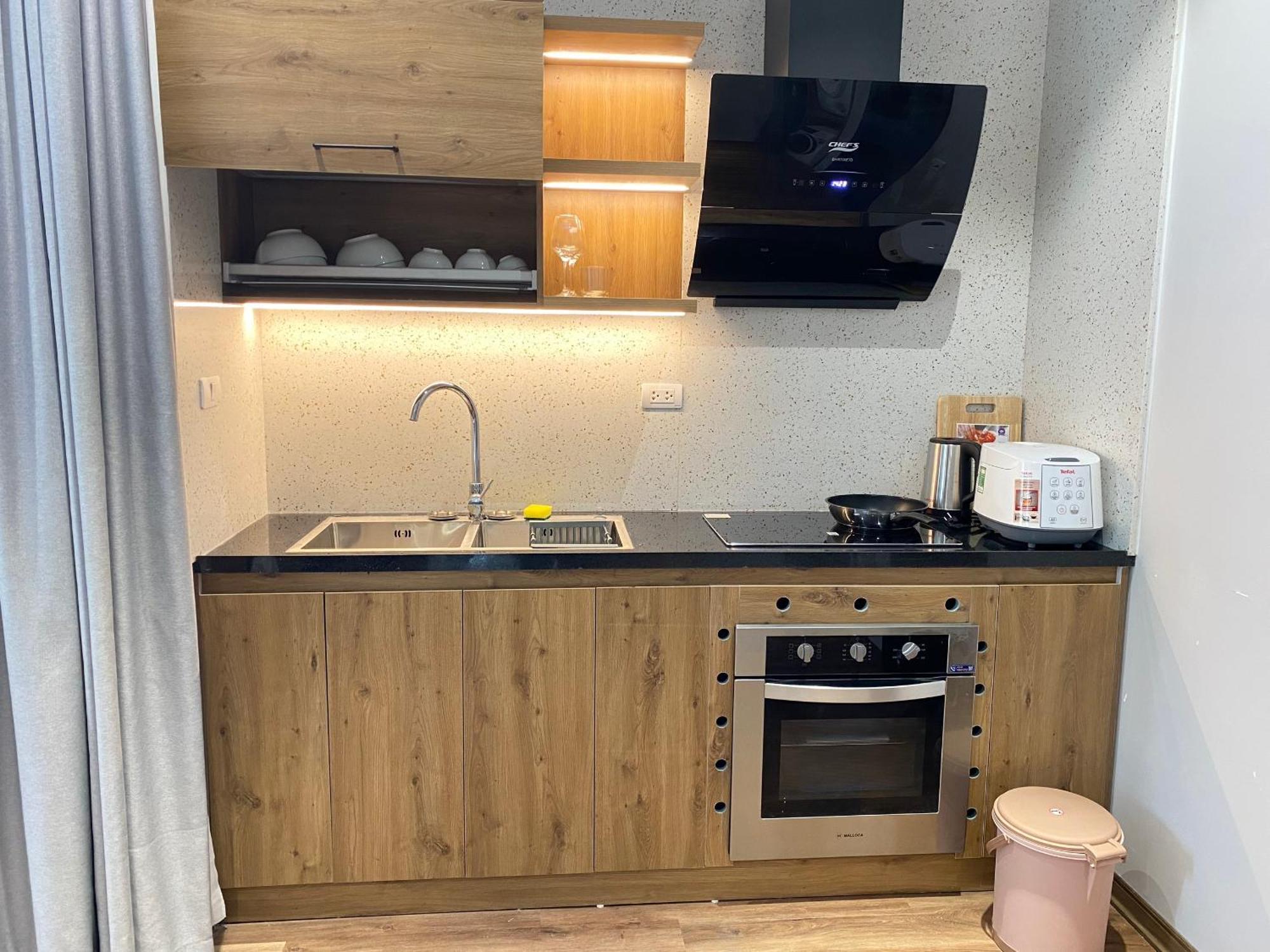 Luxe Paradise Suites Hotel To Ngoc Van ハノイ市 エクステリア 写真